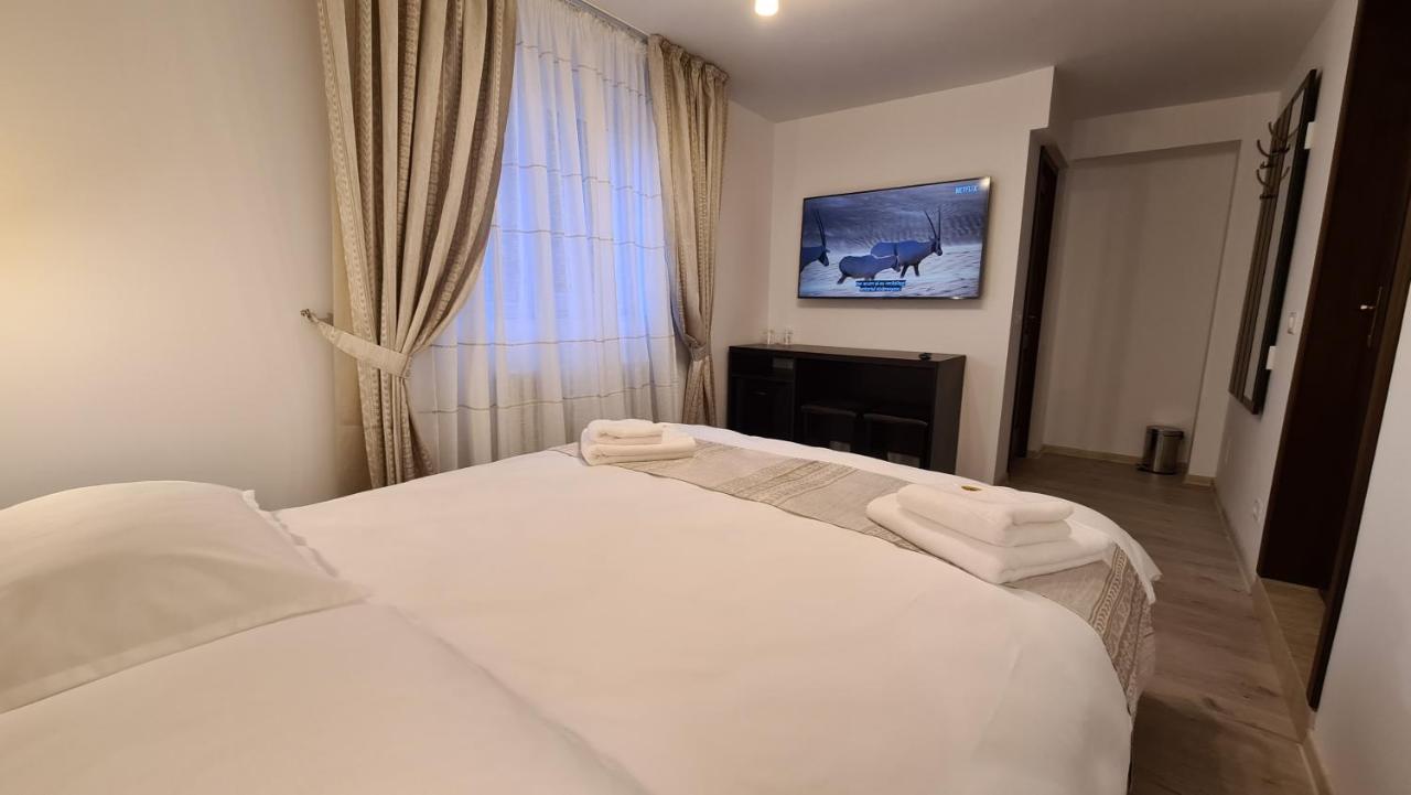 Pensiunea Madalina Durau Ngoại thất bức ảnh