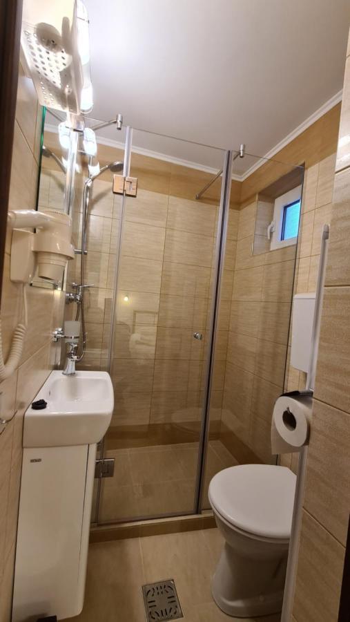 Pensiunea Madalina Durau Ngoại thất bức ảnh